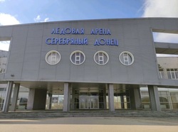 «Первый день на работе»: охранница выгоняла белгородцев из ледовой арены во время ракетной опасности